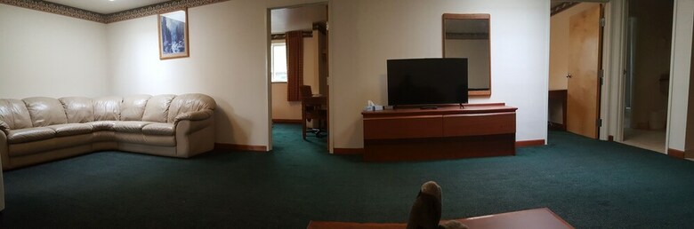 Motel Express Inn & Suites