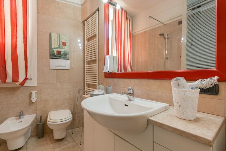 Bed & Breakfast Like Romeo Suites
