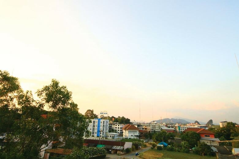 Hotel Baan Samrarn