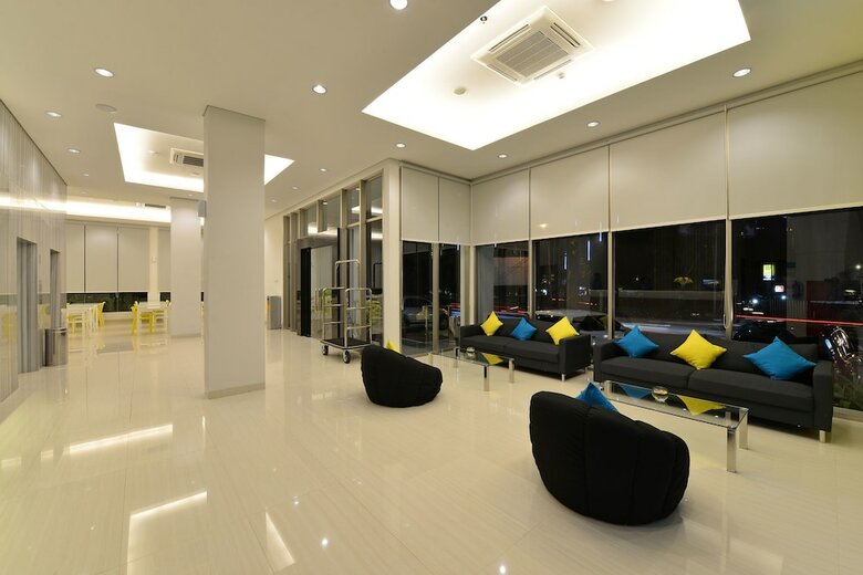 Everyday Smart Hotel Mayestik