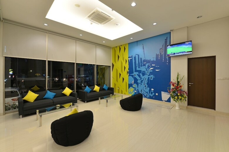 Everyday Smart Hotel Mayestik