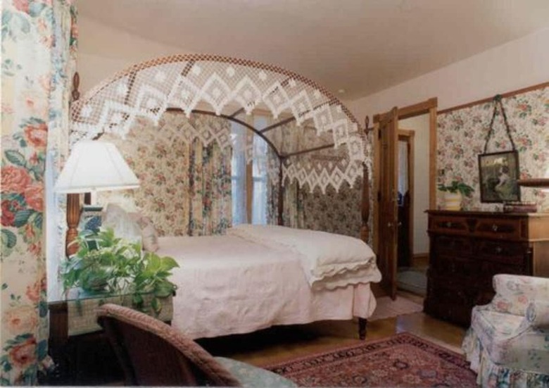 Bed & Breakfast White Lace Inn