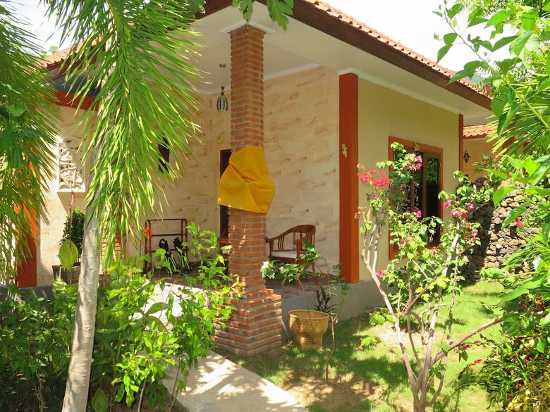 Hotel Amed Harmony Cafe And Bungalows