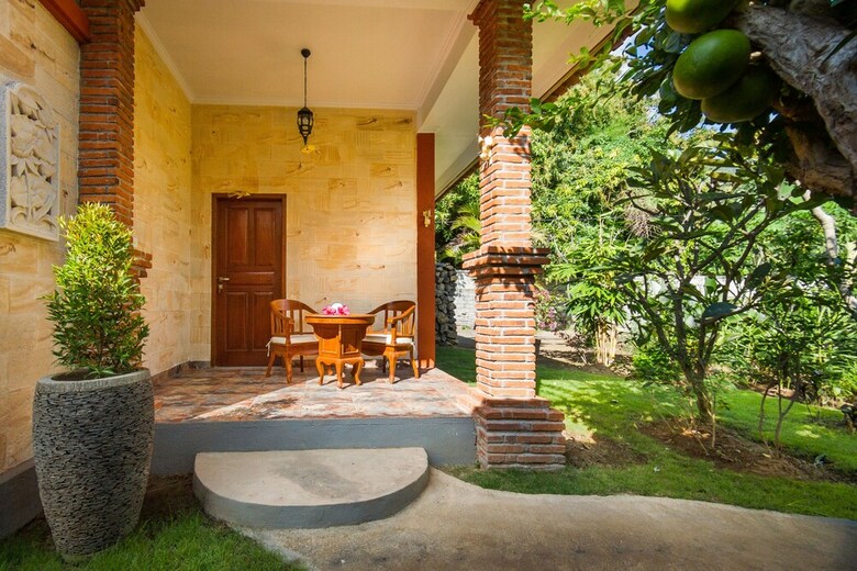 Hotel Amed Harmony Cafe And Bungalows