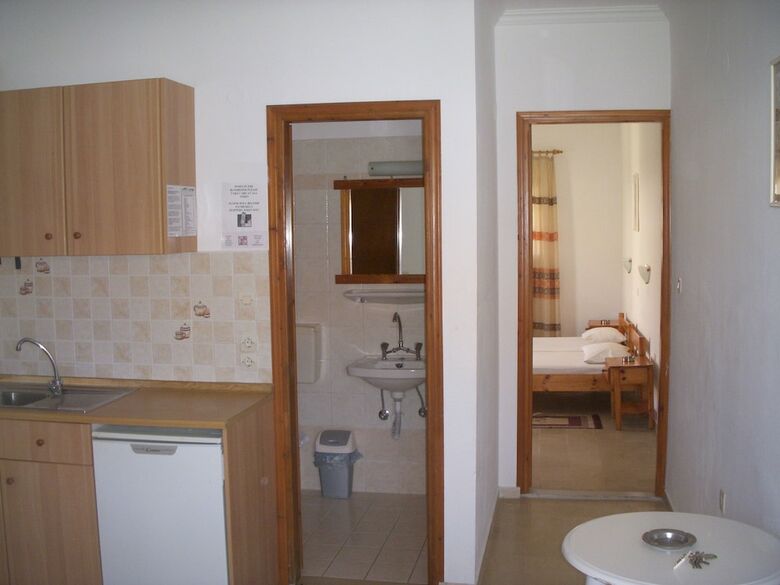 Apartamentos Likourgos Beach