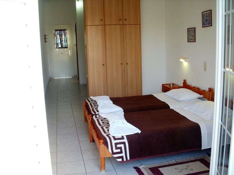 Apartamentos Likourgos Beach