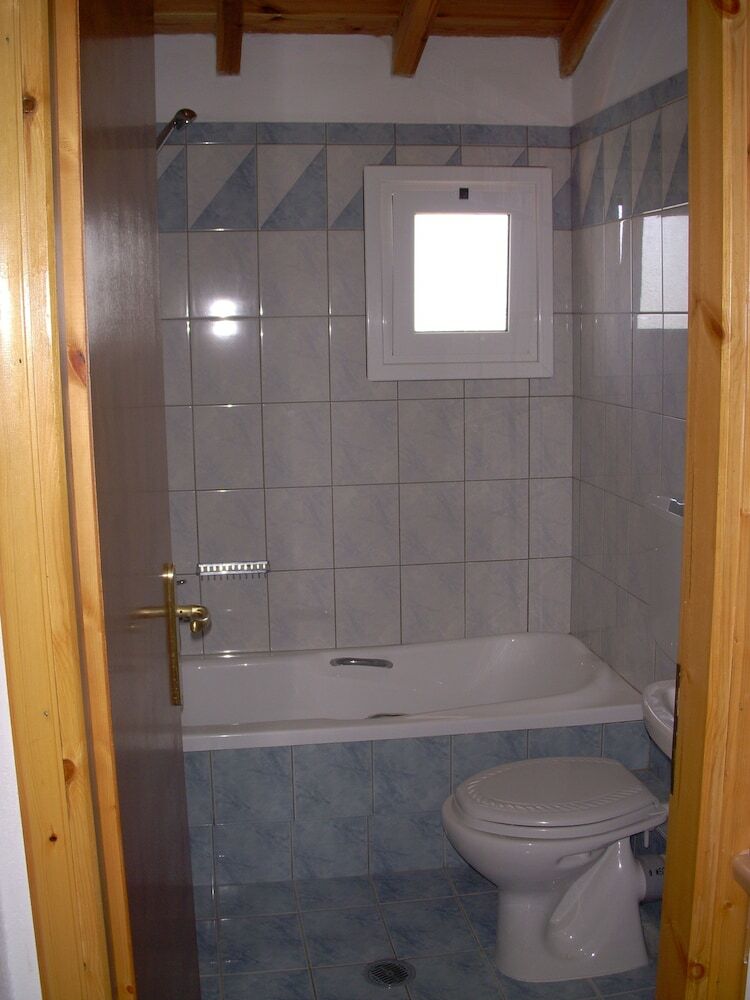 Apartamentos Likourgos Beach
