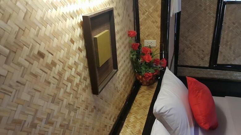 Hotel Eco Lanta Hideaway Beach Resort