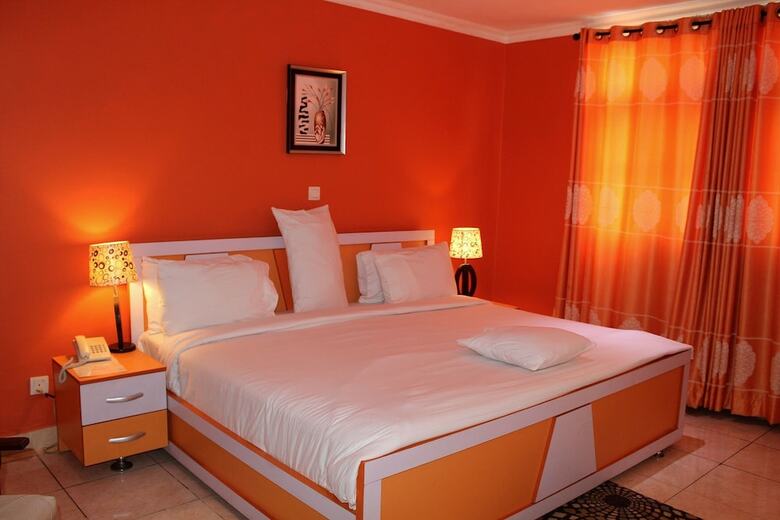 Springpark Yaad Hotel