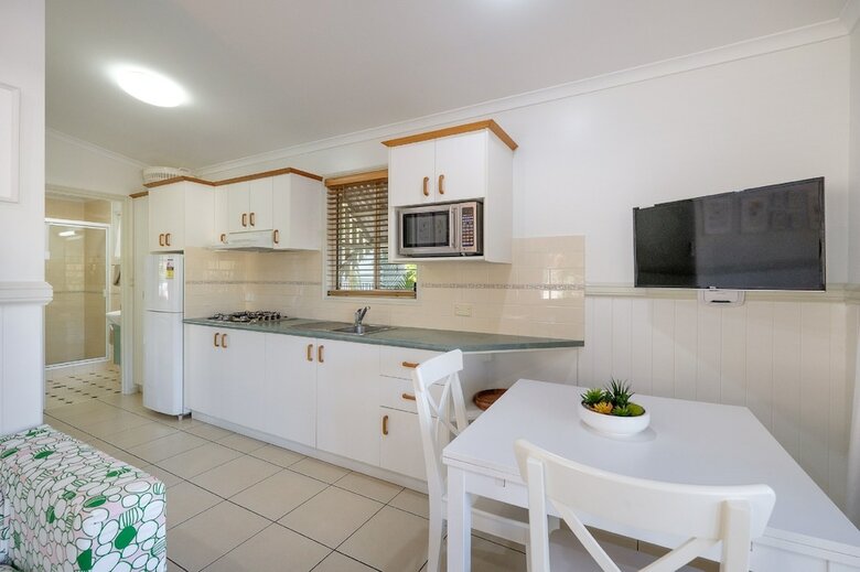 Cabana Barney Beach Accommodation