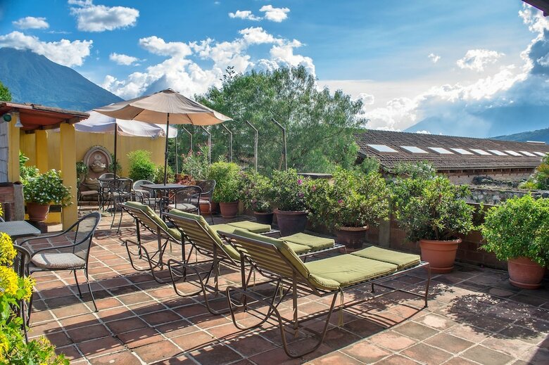 Hotel Las Camelias Inn