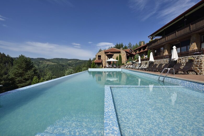 Hotel Aurora Resort & Spa