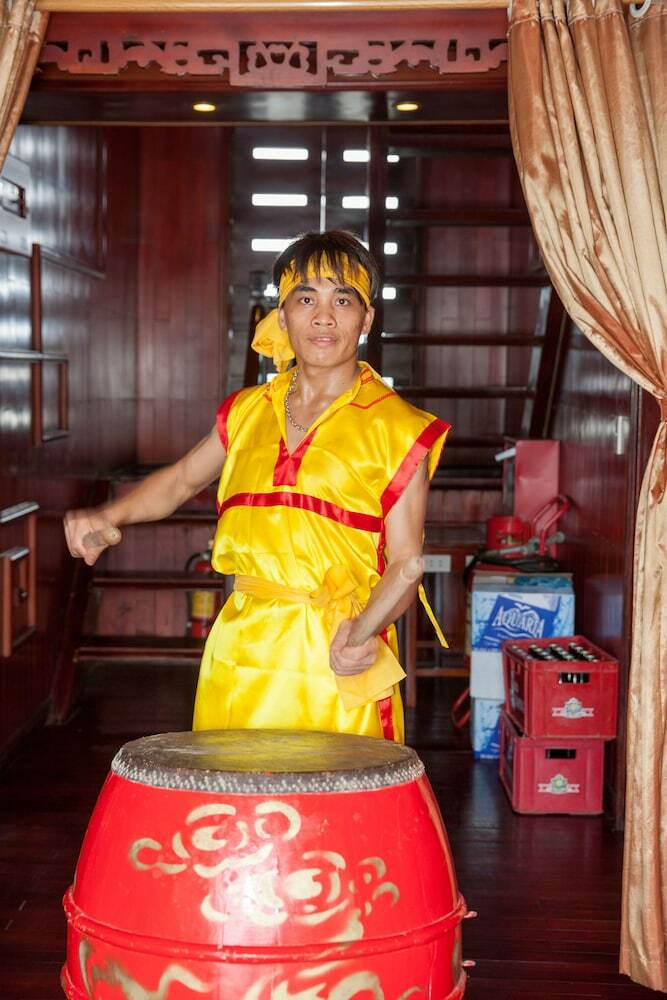 Halong Royal Palace Cruise