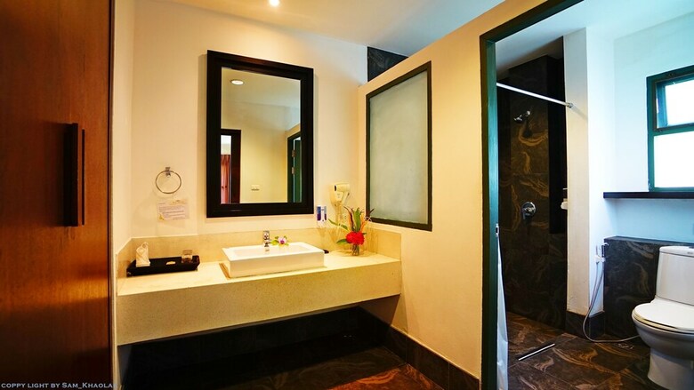 Hotel Baan Khaolak Beach Resort