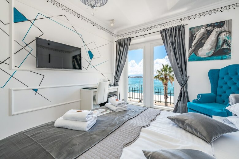 Hotel Galeria Valeria Seaside Downtown