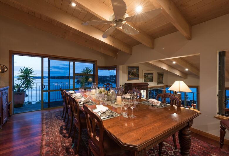 Posada Cliff Edge By The Sea