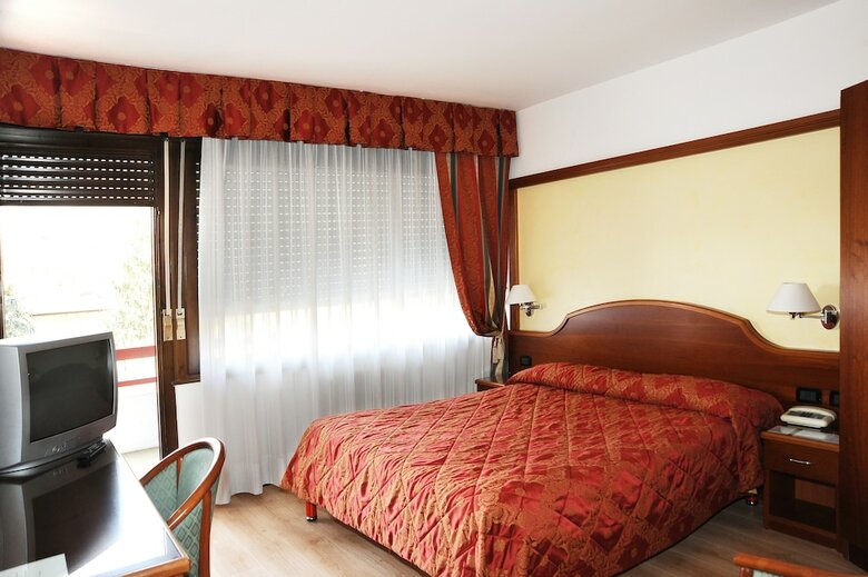 Hotel Albermonaco