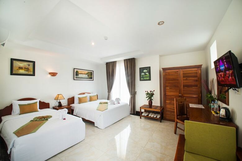 Relax Hotel