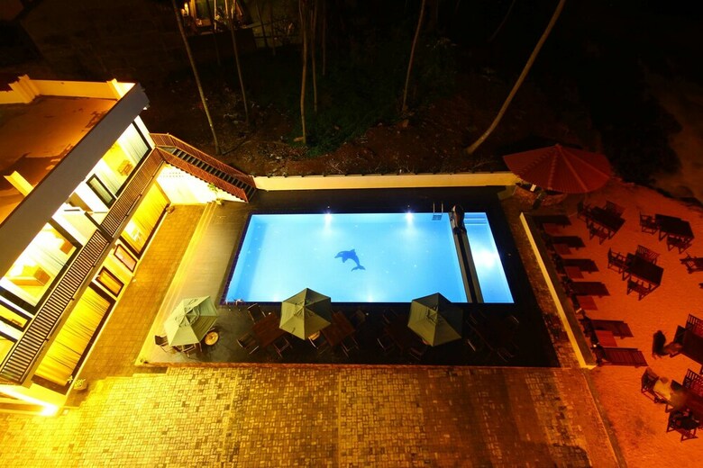 Hotel Sevonra Garden