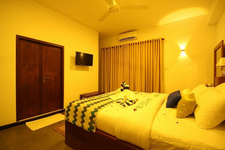 Hotel Sevonra Garden