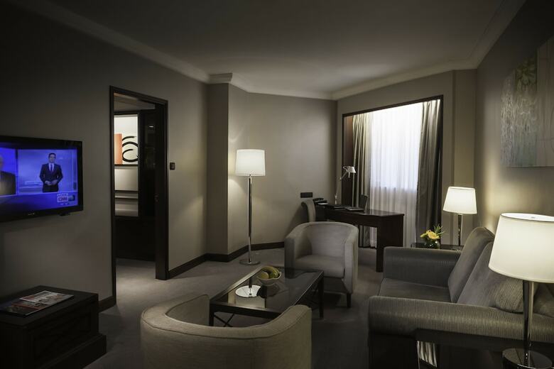 Prince, Marco Polo Hotel