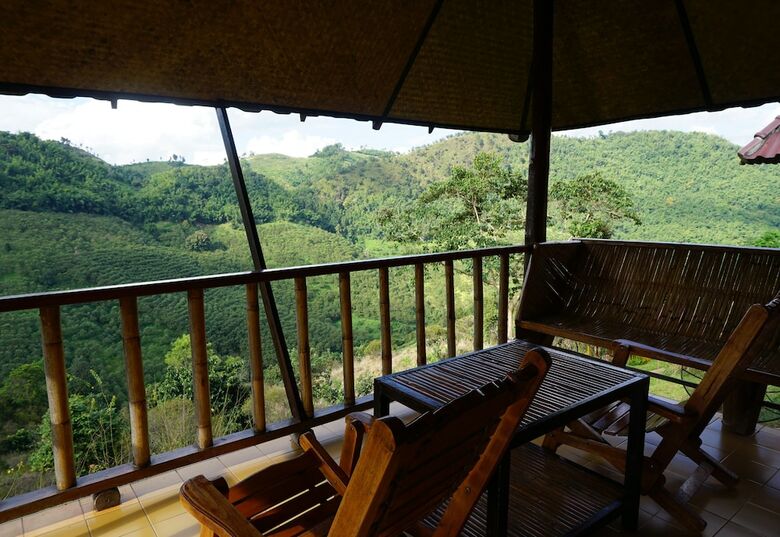 Hotel Maesalong Mountain Home
