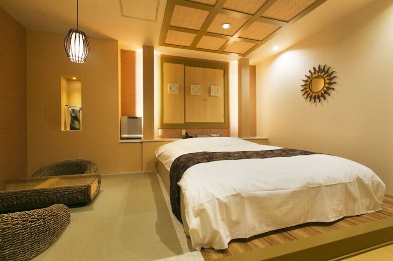 Hotel Atlantis Higashiosaka -adults Only