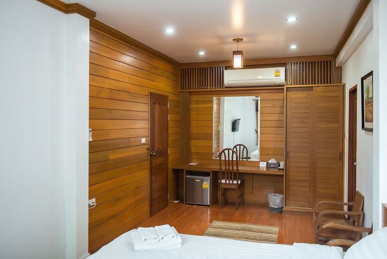Hotel Tree Home Plus Home Stay