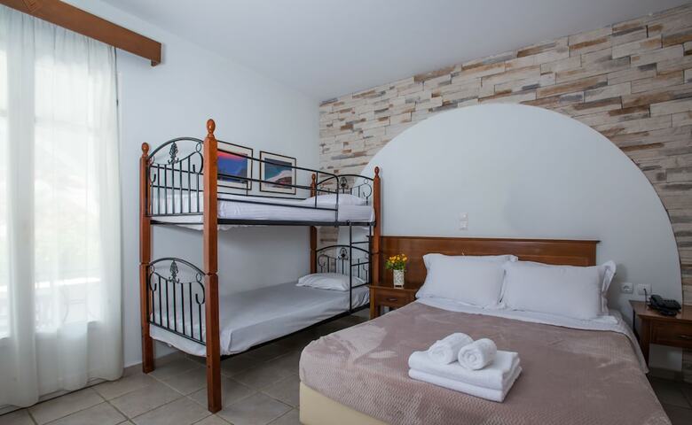 Naxos Palace Hotel