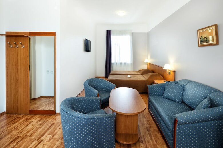 City Hotel Teater