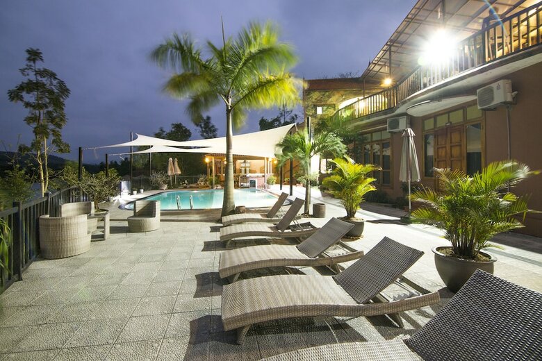 Apartamento Phong Nha Lake House