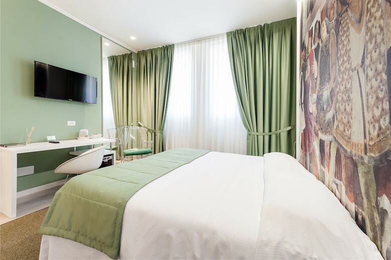 Hotel Ferrara Rooms