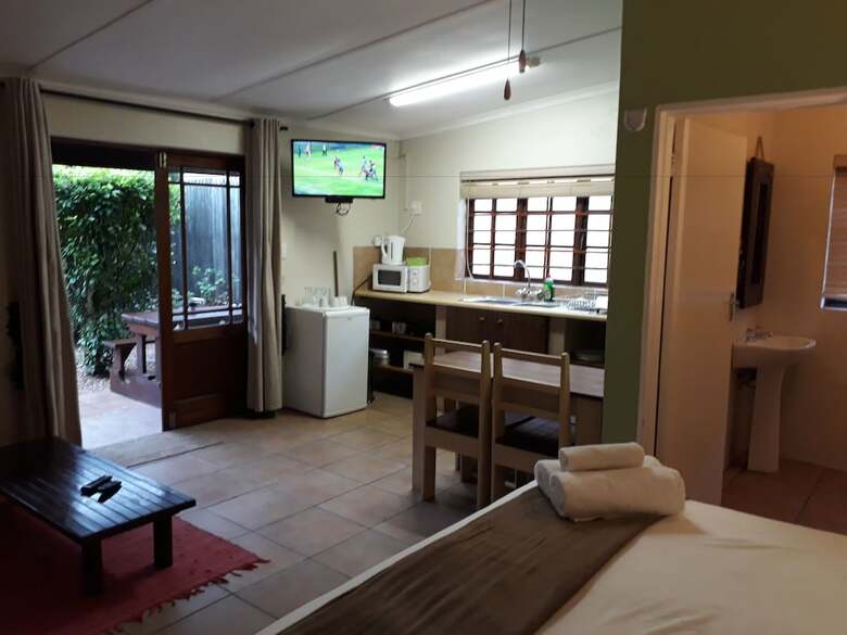 Tourist Lodge Gansbaai