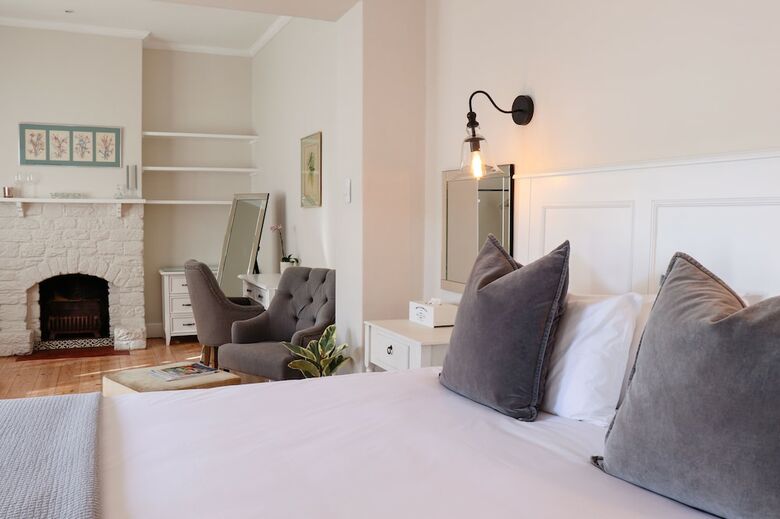 Hotel Whispering Oaks