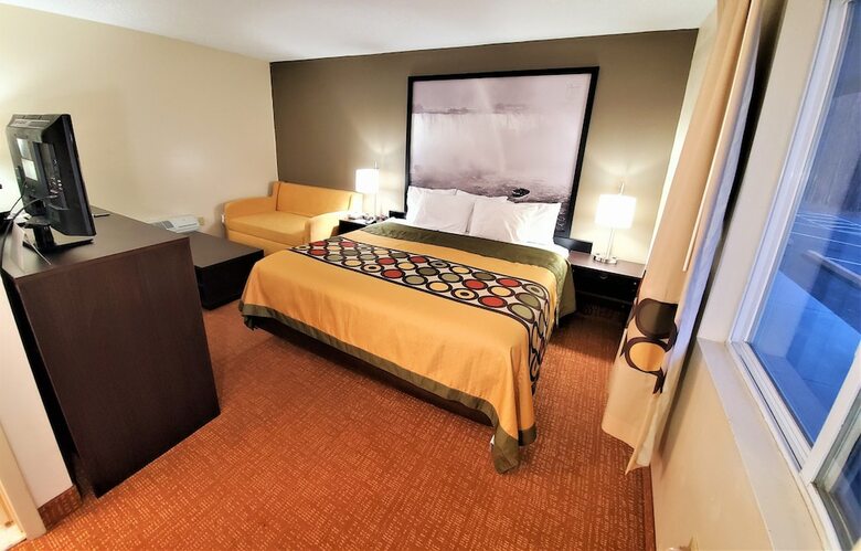 Hotel Super 8 By Wyndham Monticello
