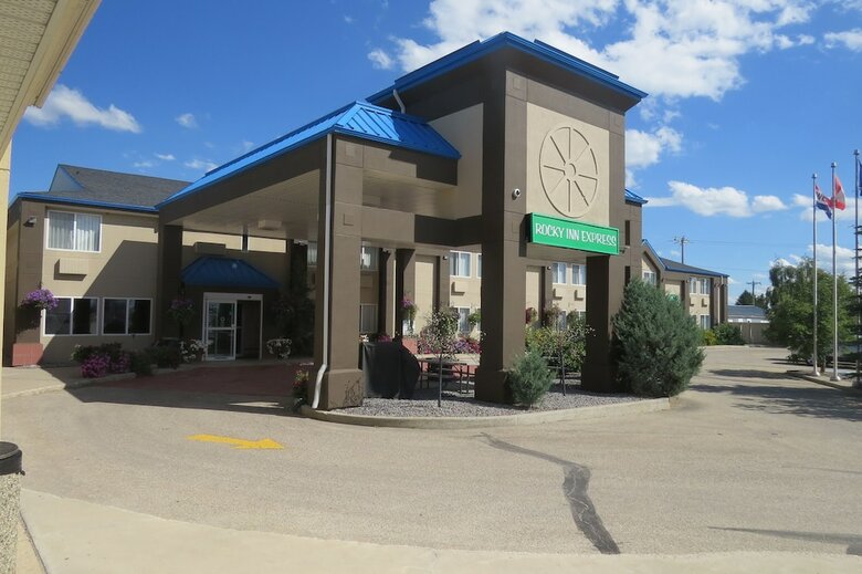 Hotel Rocky Inn Express