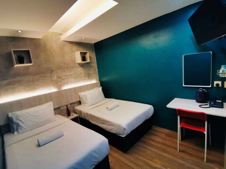 Smile Hotel Danau Kota