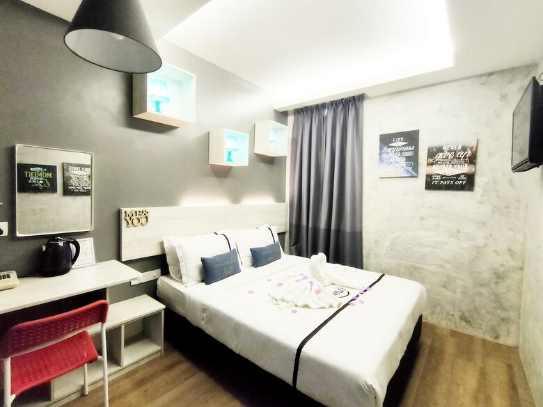 Smile Hotel Danau Kota