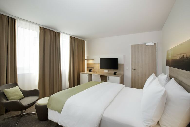 Hotel Holiday Inn Frankfurt Airport