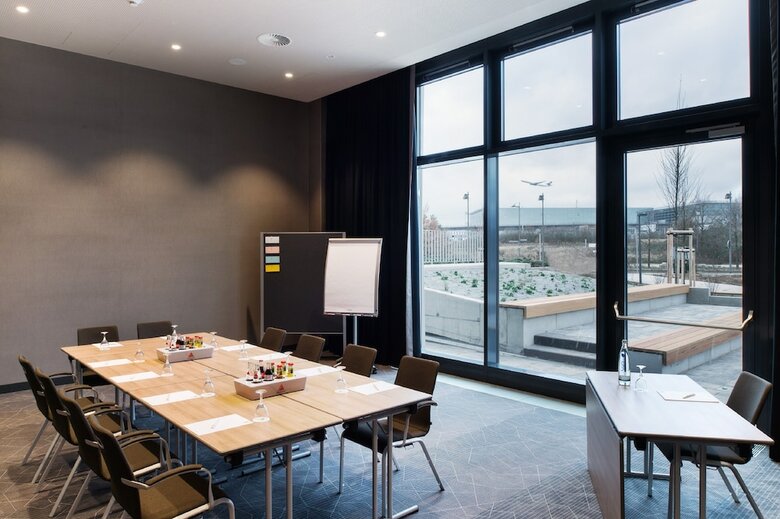 Hotel Holiday Inn Frankfurt Airport