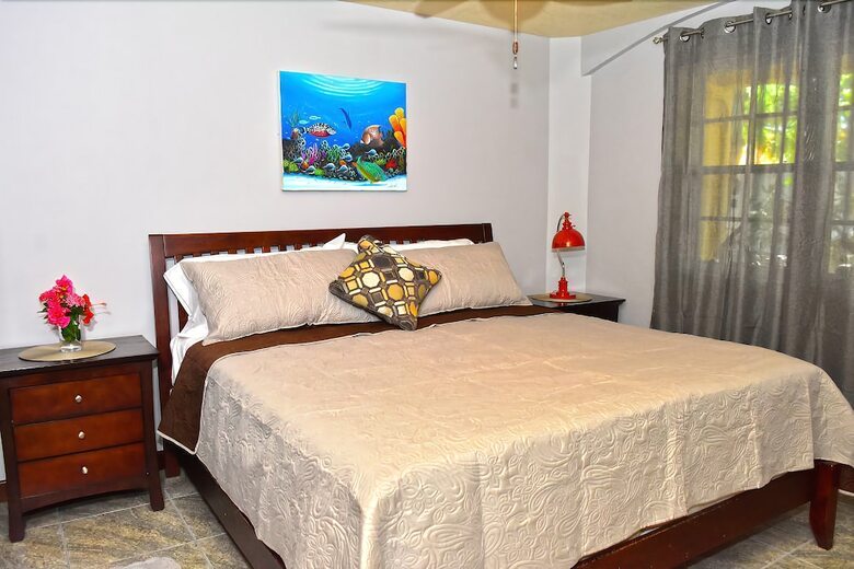 Caribbean Shores Bed & Breakfast
