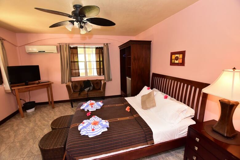 Caribbean Shores Bed & Breakfast