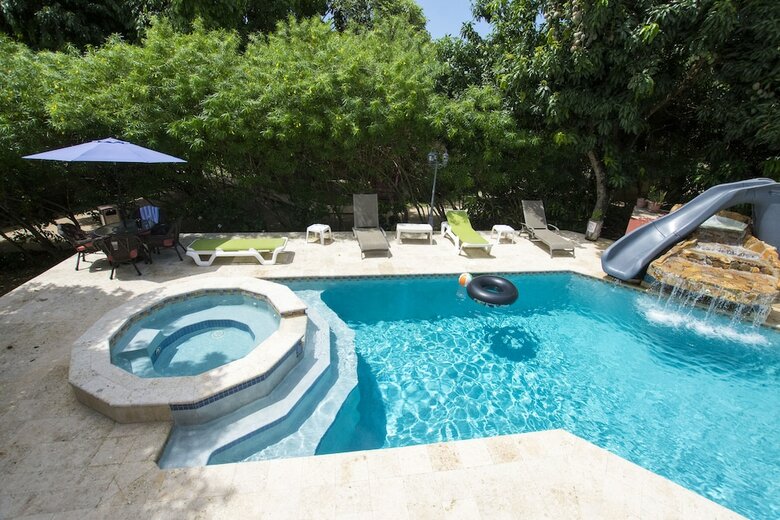 Caribbean Shores Bed & Breakfast