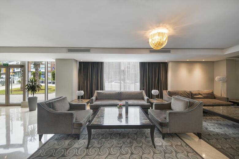 Hotel Mogador Marina