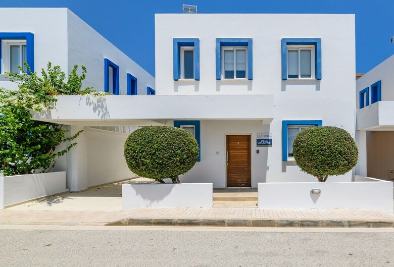 Villa Atlantis