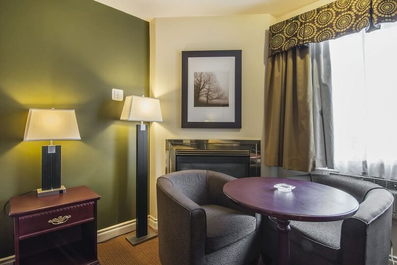 Posada Econo Lodge Inn & Suites