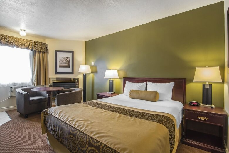 Posada Econo Lodge Inn & Suites