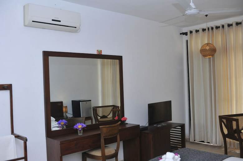 Hotel Hideaway Hikkaduwa