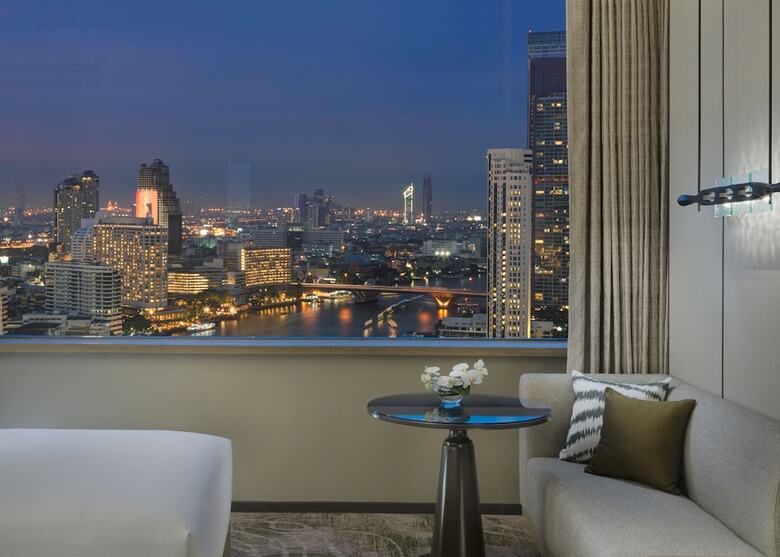 Hotel Millennium Hilton Bangkok