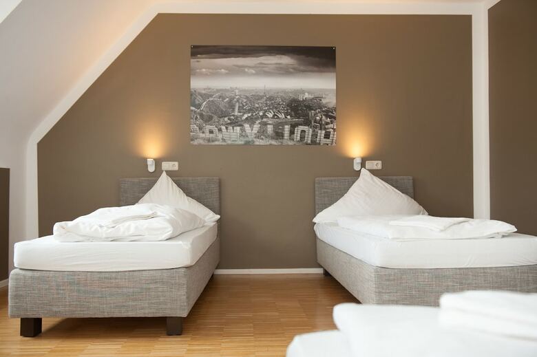 Hostal Five Reasons Hotel & Hostel